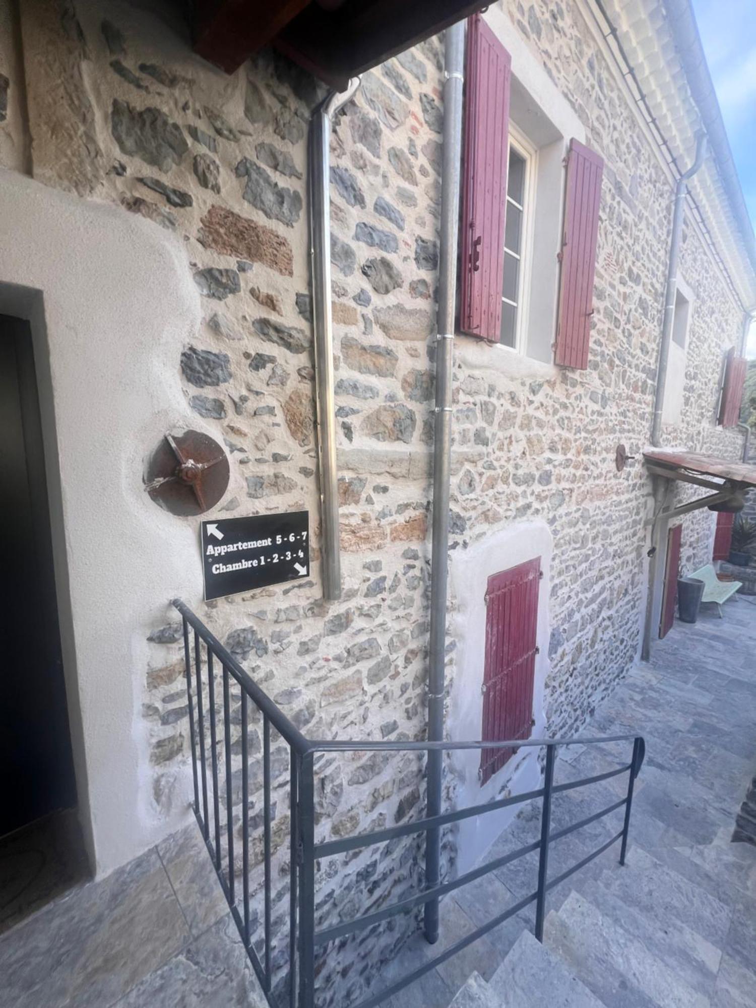 Mas Saint Laurent Les Salles-du-Gardon Exterior foto